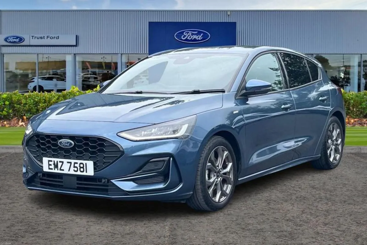 Ford Focus 1.0 EcoBoost Hybrid mHEV ST-Line 5dr - - Image 5