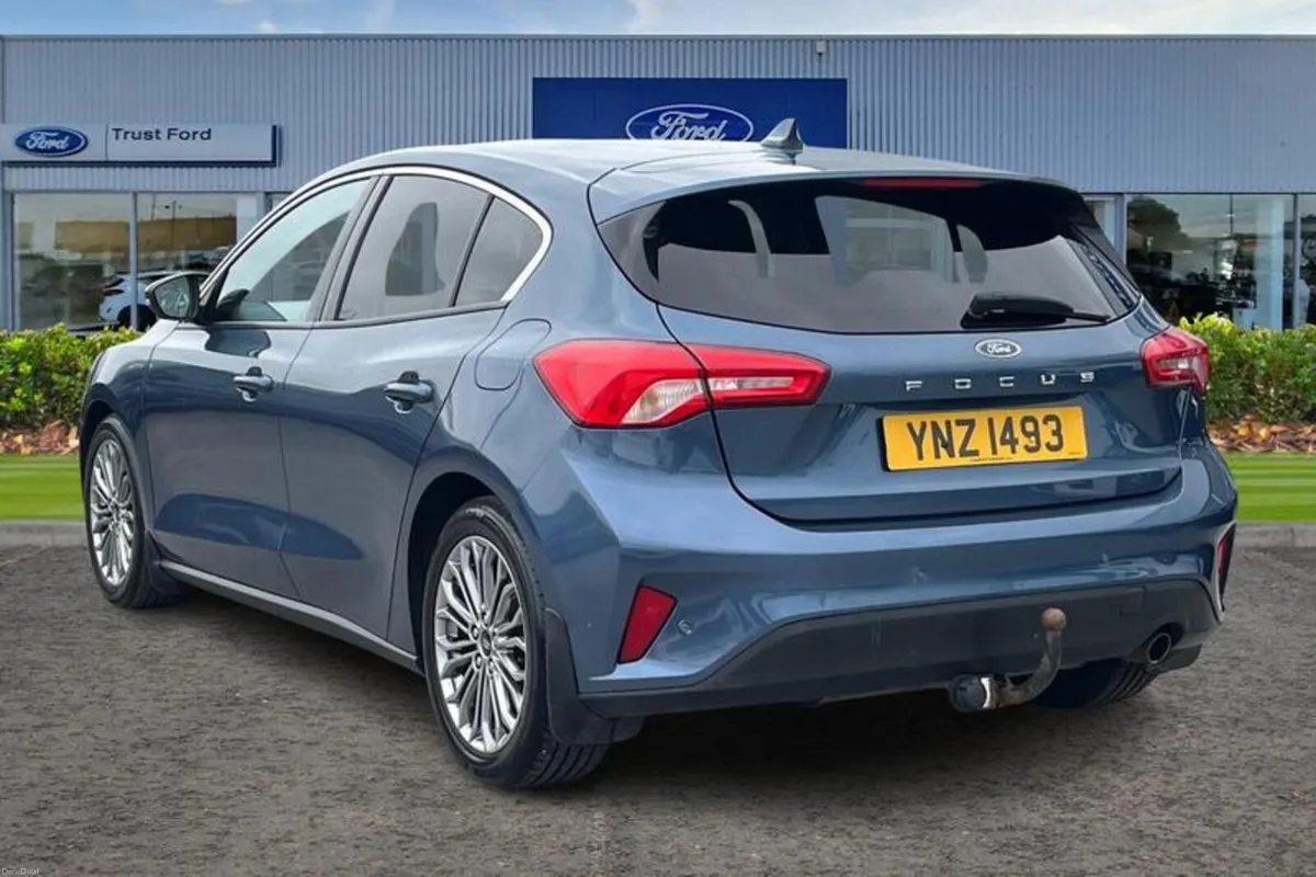 Ford Focus Titanium X - Image 2