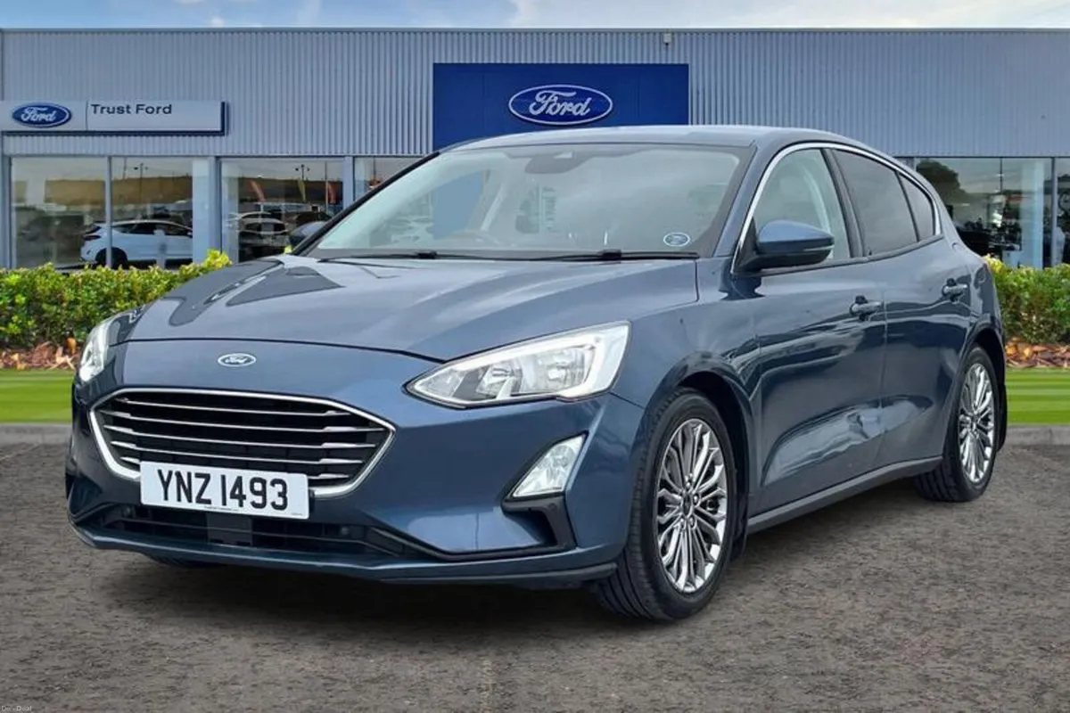 Ford Focus 1.0 EcoBoost 125 Titanium X 5dr **FRONT - Image 5