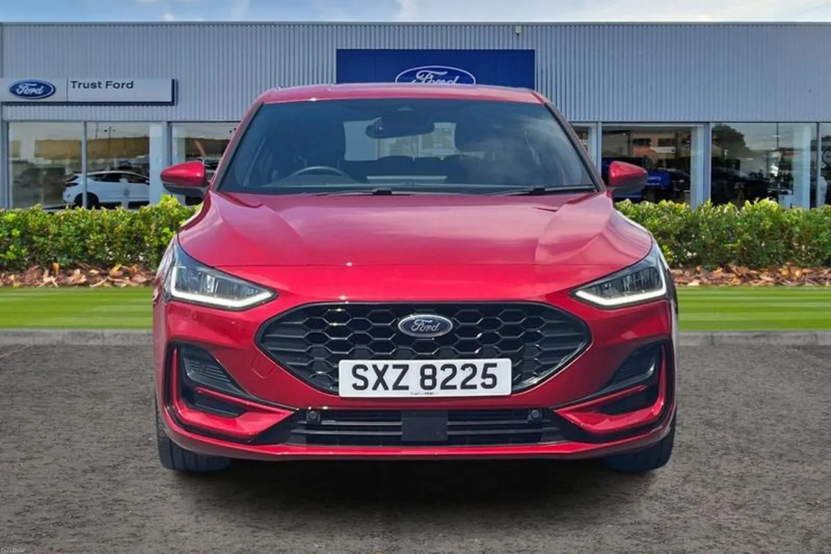 Ford Focus 1.0 EcoBoost ST-Line X 5dr - REVERSING - Image 6