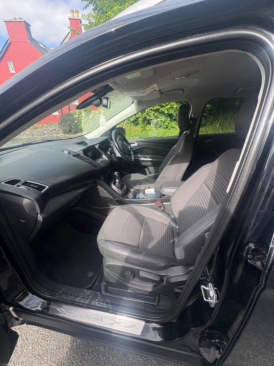 Ford Kuga 2018 - Image 3