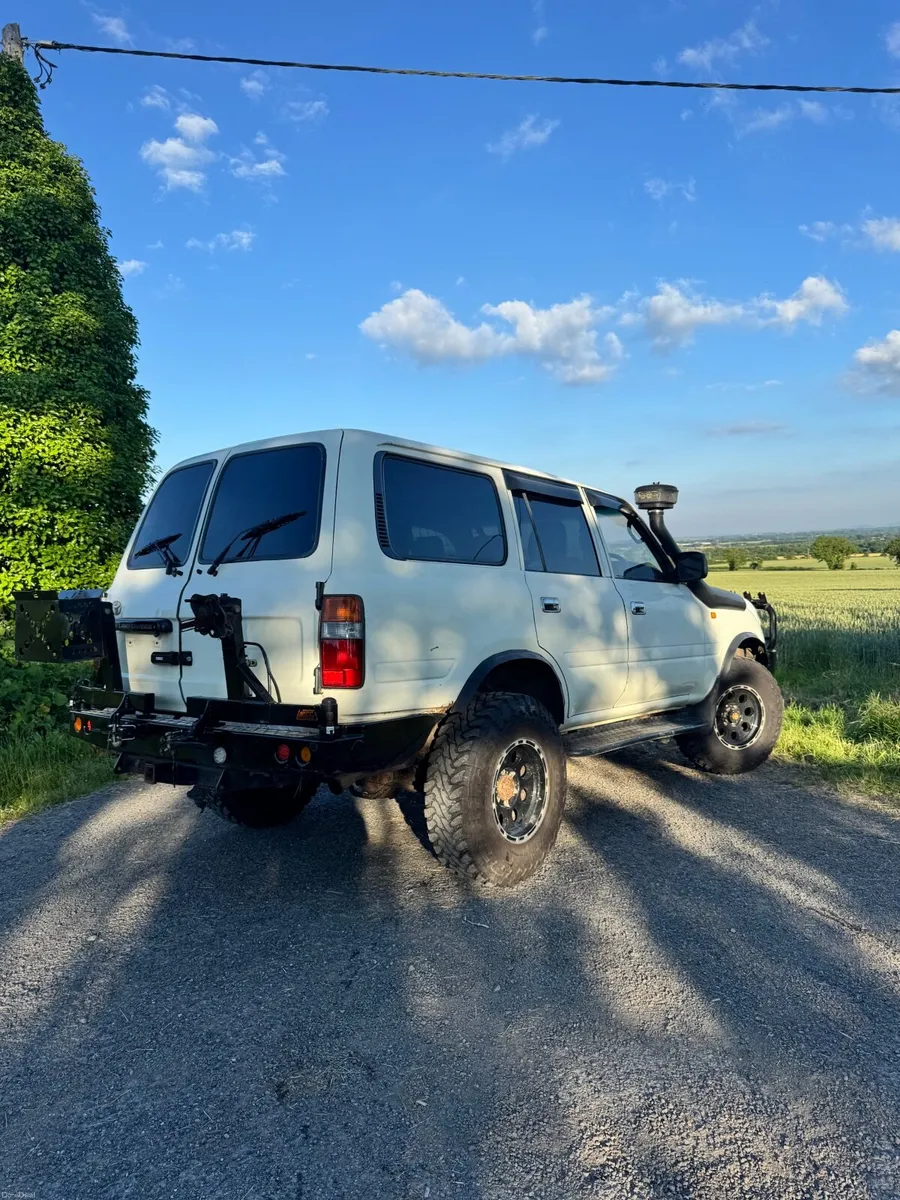 Toyota Land Cruiser - Image 4