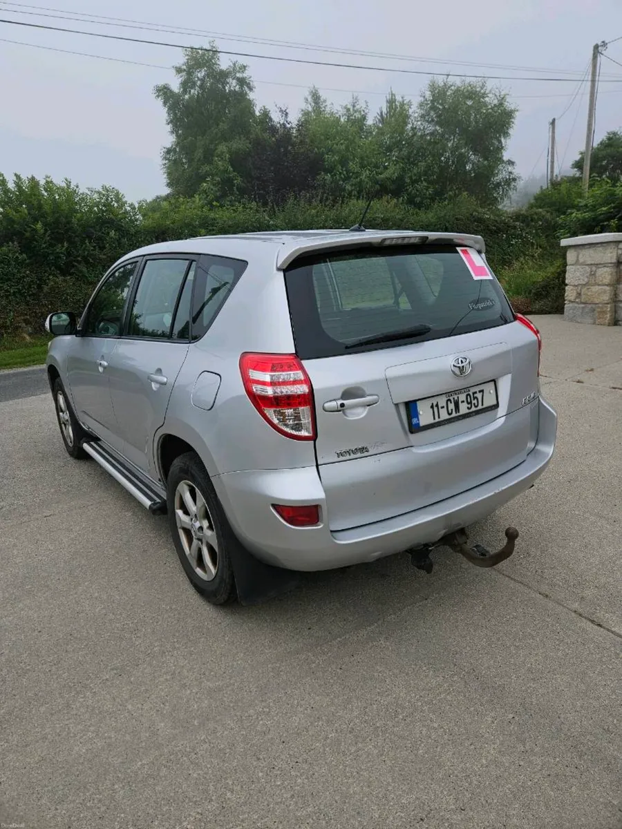 2011 toyota rav 4 nct 8/27 tax 9/26 - Image 3