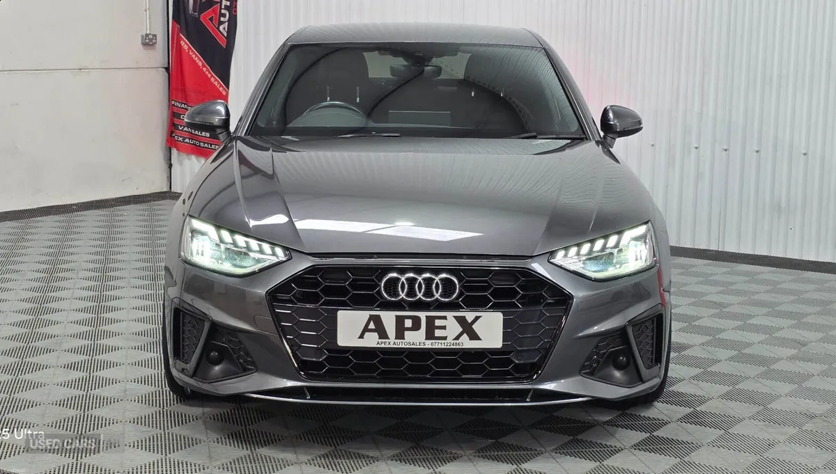 Audi A4 DIESEL SALOON - Image 5