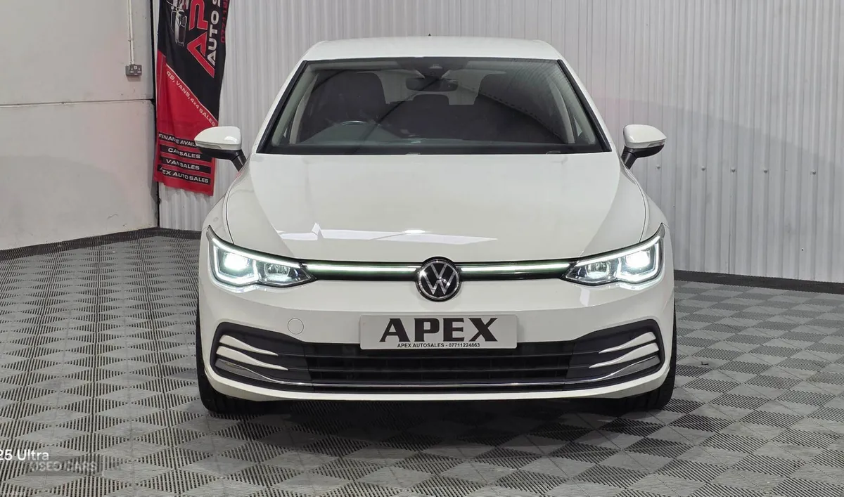 Volkswagen Golf DIESEL HATCHBACK - Image 6