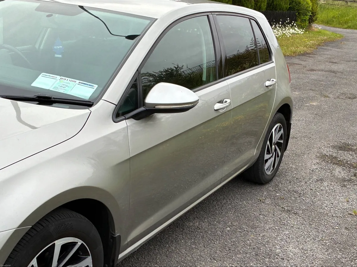 Volkswagen Golf 2017 - Image 2