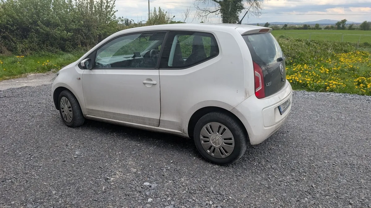 Volkswagen up! 2013