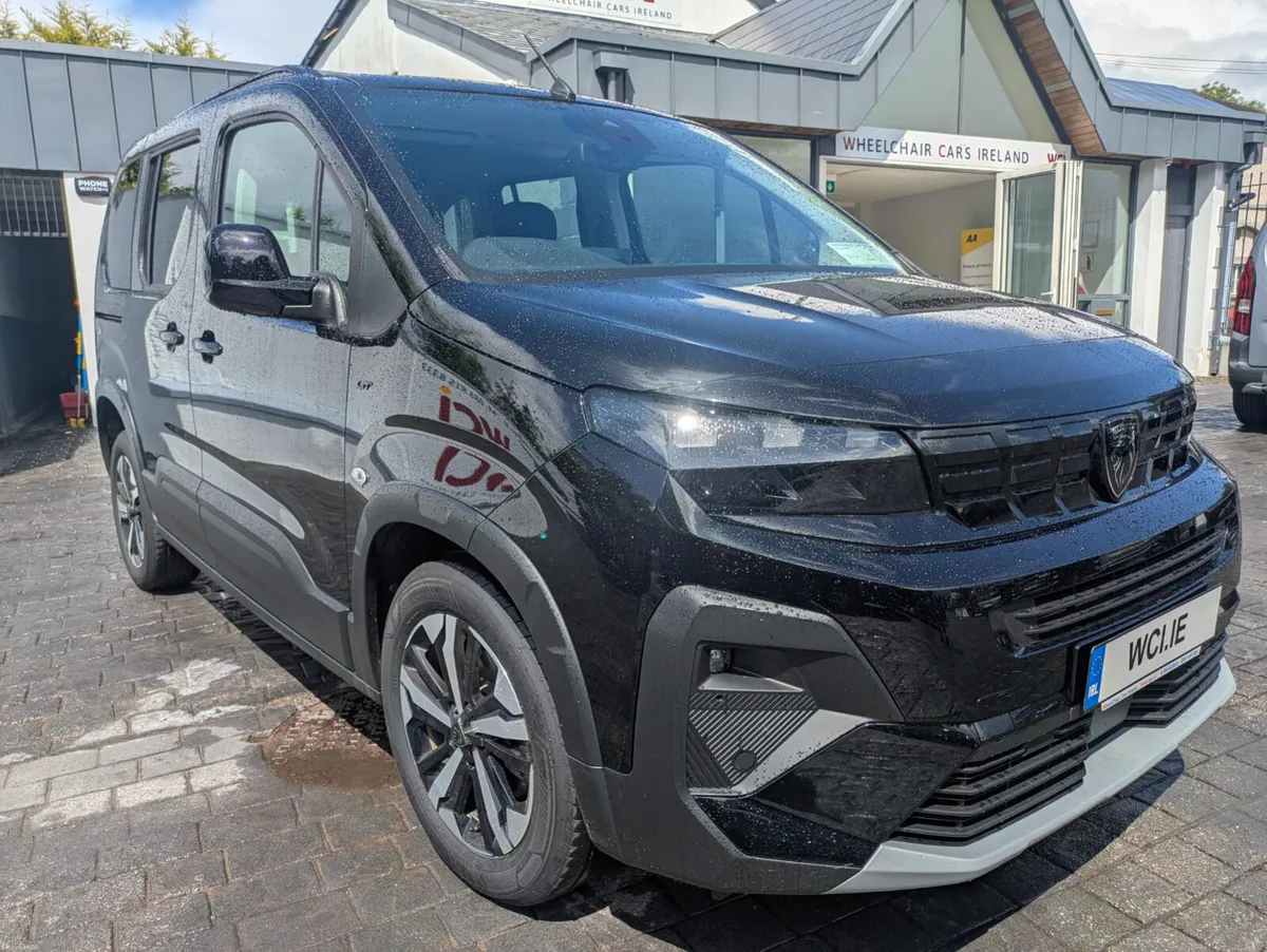 Wheelchair Accessible Vehicle - Peugeot Rifter GT - Image 4