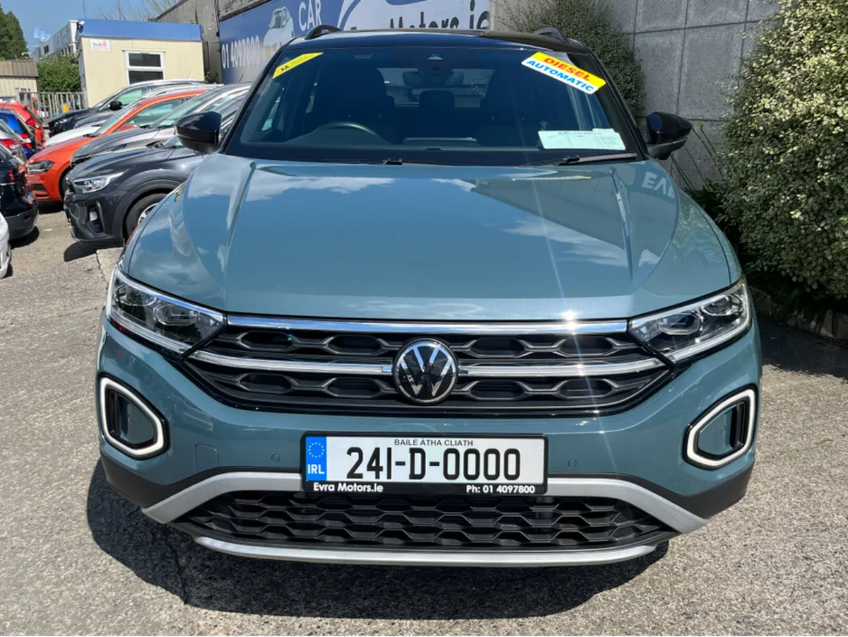 Volkswagen T-Roc STYLE BLACK EDITION AUTOMATIC 2.0 - Image 2