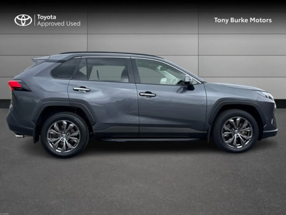 Toyota RAV4 - Platinum Edition - 2.5 Hybrid - AUTO - Image 3
