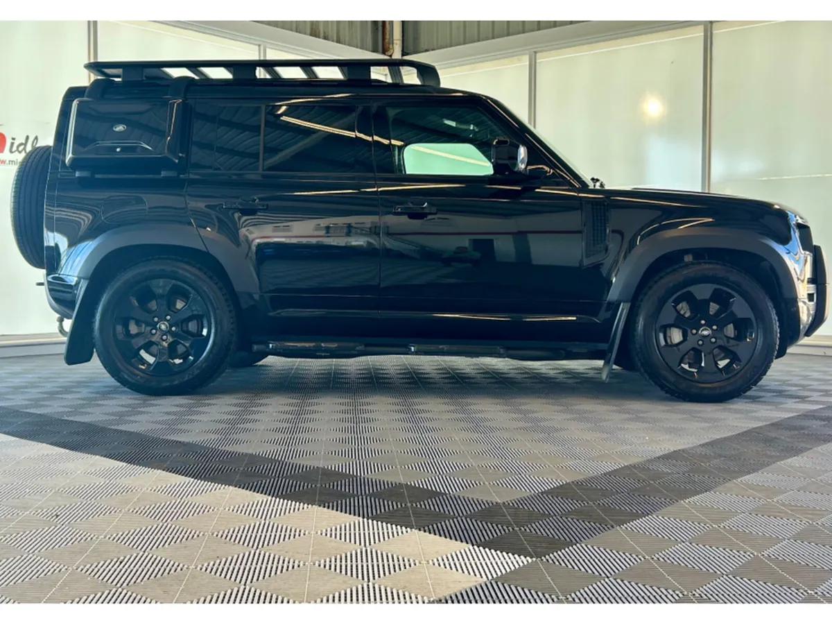 Land Rover Defender X DYNAMIC HSE DM HARD TOP - Image 5