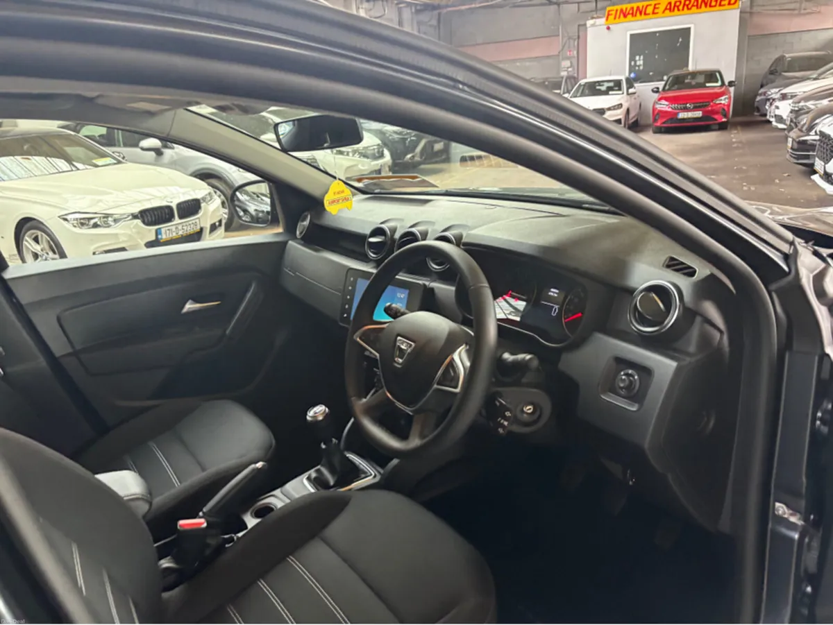 Dacia Duster COMFORT TCE 90 4X2 5DR - Image 2