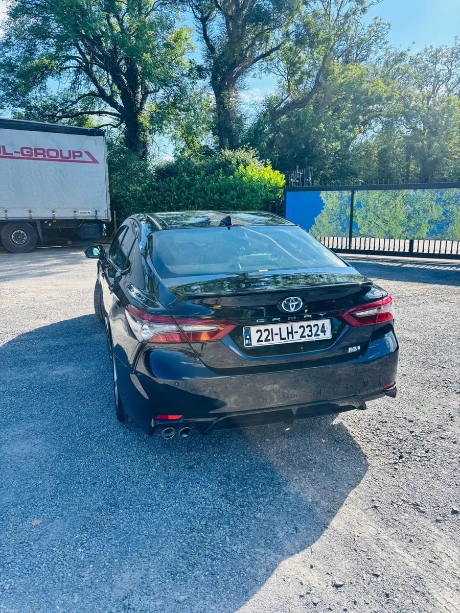 Toyota Camry 2022 - Image 3