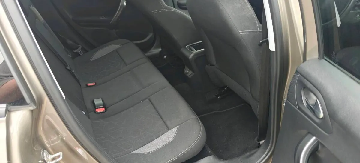 2017 Peugeot 2008 Diesel - Image 6