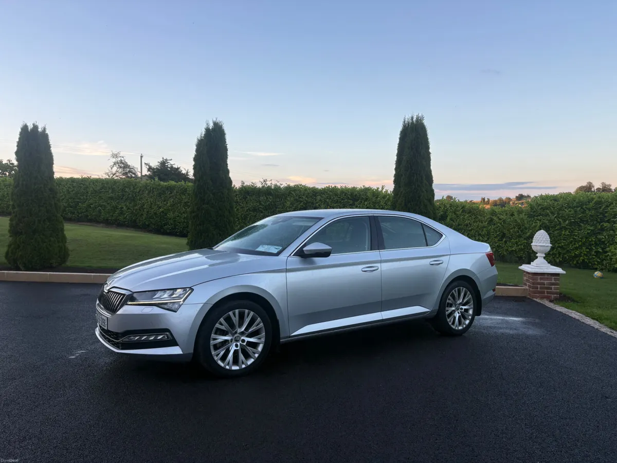 Skoda Superb 2022 - Image 4