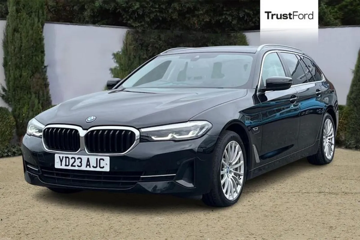 BMW 5-Series 2.0 530e 12kWh SE Touring 5dr Petrol - Image 5