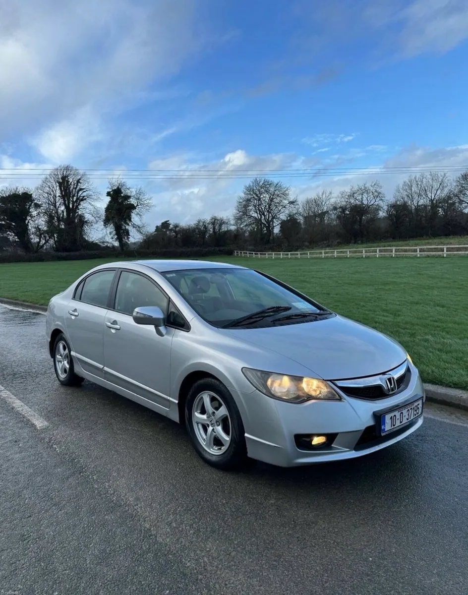 Honda Civic HyBrid 2010 - Image 1