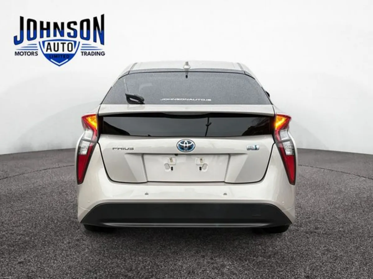 Toyota Prius 1.8 Petrol Auto - Image 4