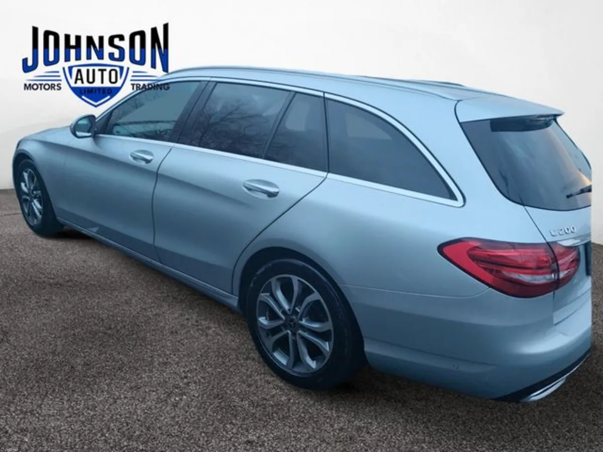 Mercedes-Benz C-Class 2.0 Petrol Auto - Image 3