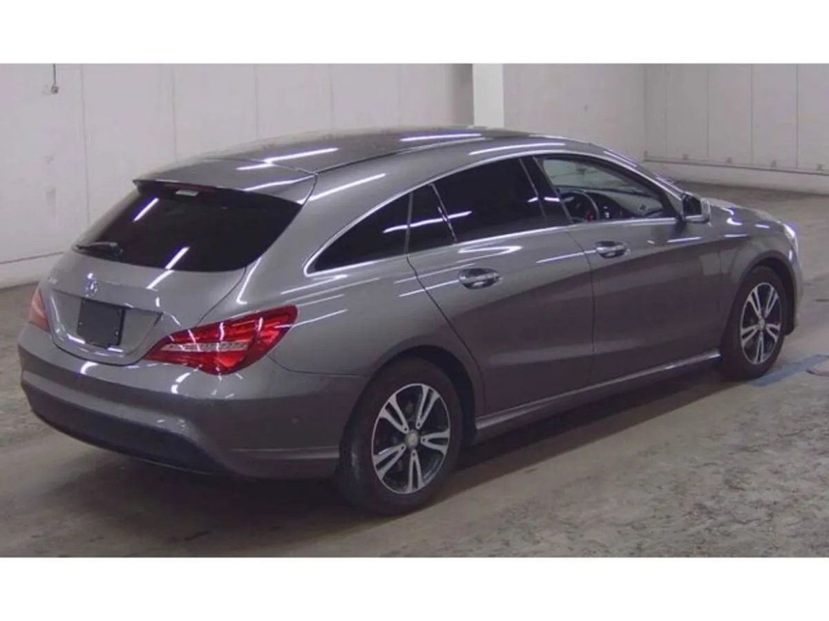 Mercedes-Benz CLA 1.6 Petrol Auto - Image 4