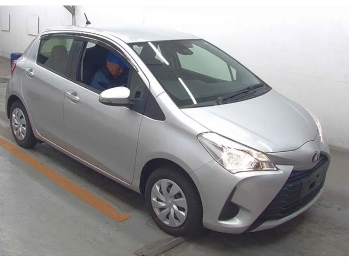 Toyota Vitz 1.0 Petrol Auto - Image 2