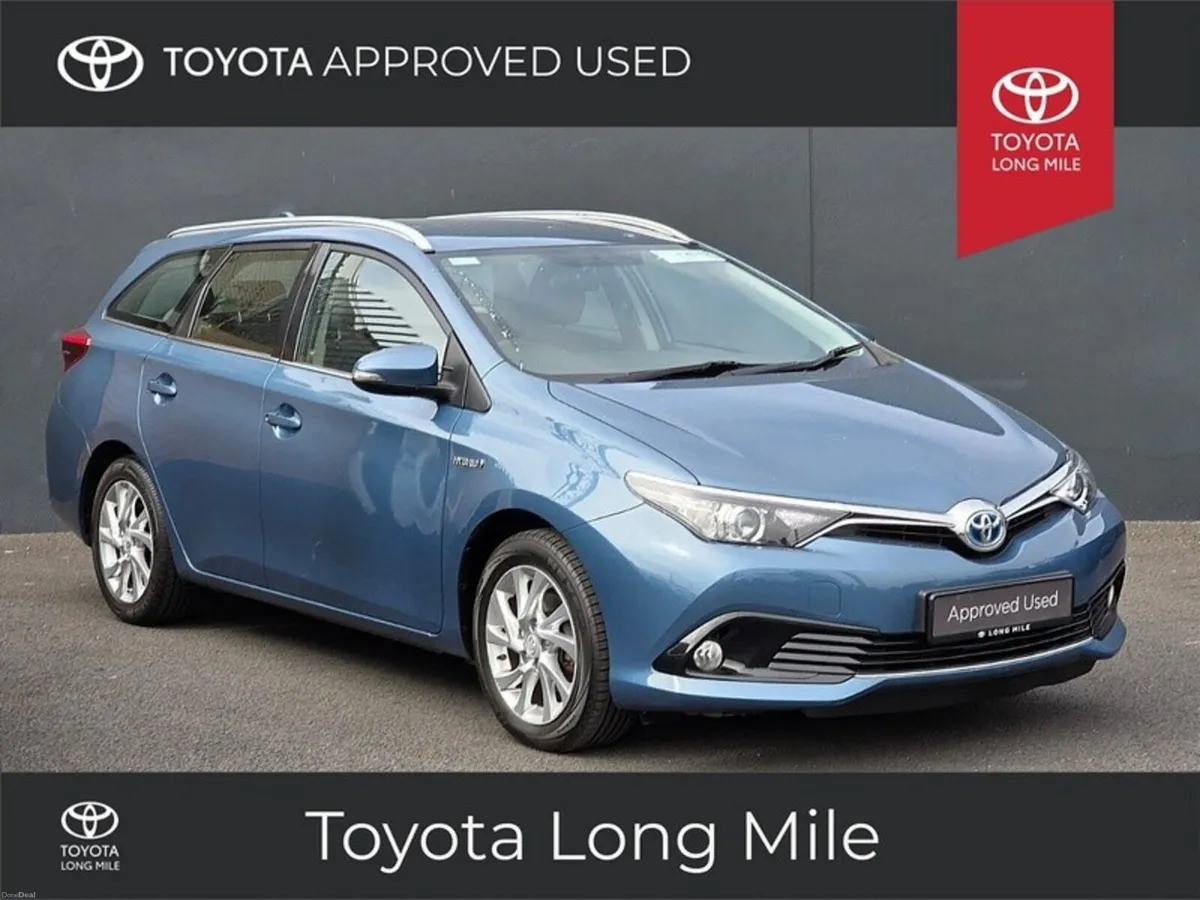 Toyota Auris 1.8 Hybrid Luna Touring Sport 5dr - Image 1