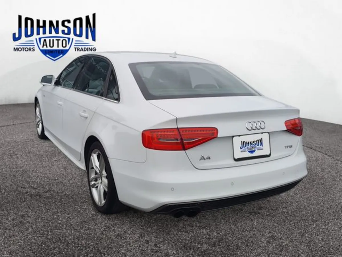 Audi A4 A4 2.0 TFSI automatic saloon - Image 3