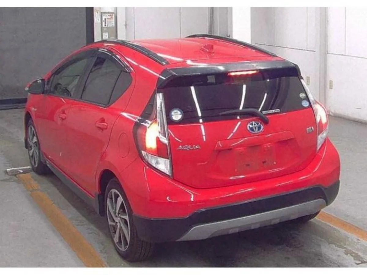 Toyota Aqua 1.5 Petrol Hybrid Auto - Image 3
