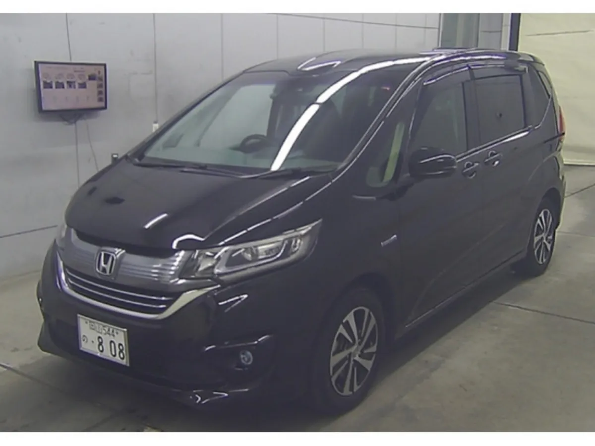 Honda Freed 1.5 Petrol Hybrid Auto - Image 1