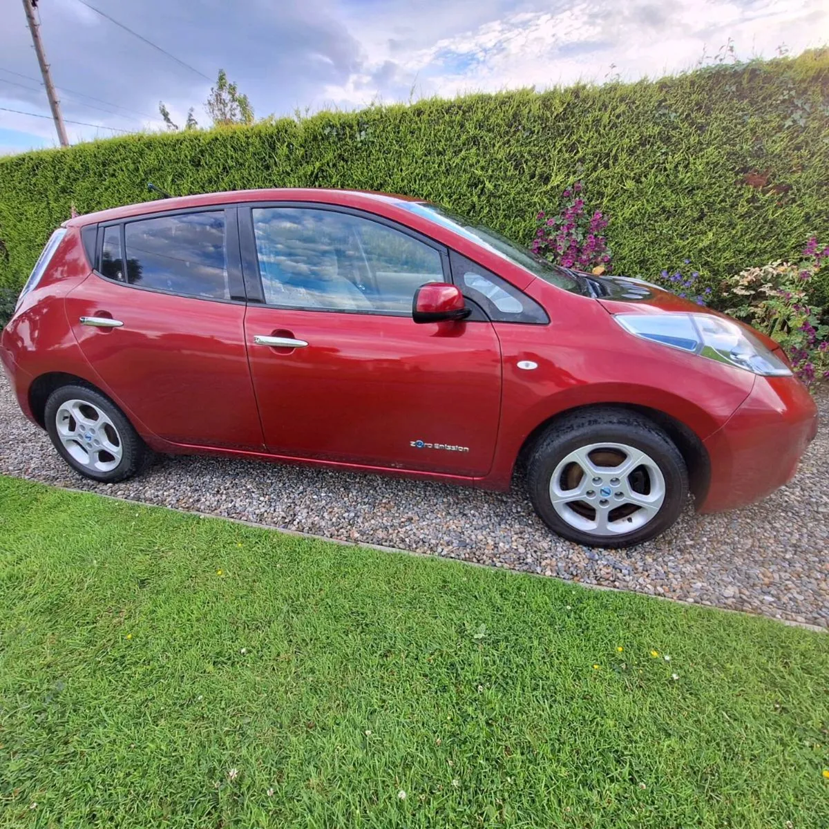 Nissan leaf - Image 1