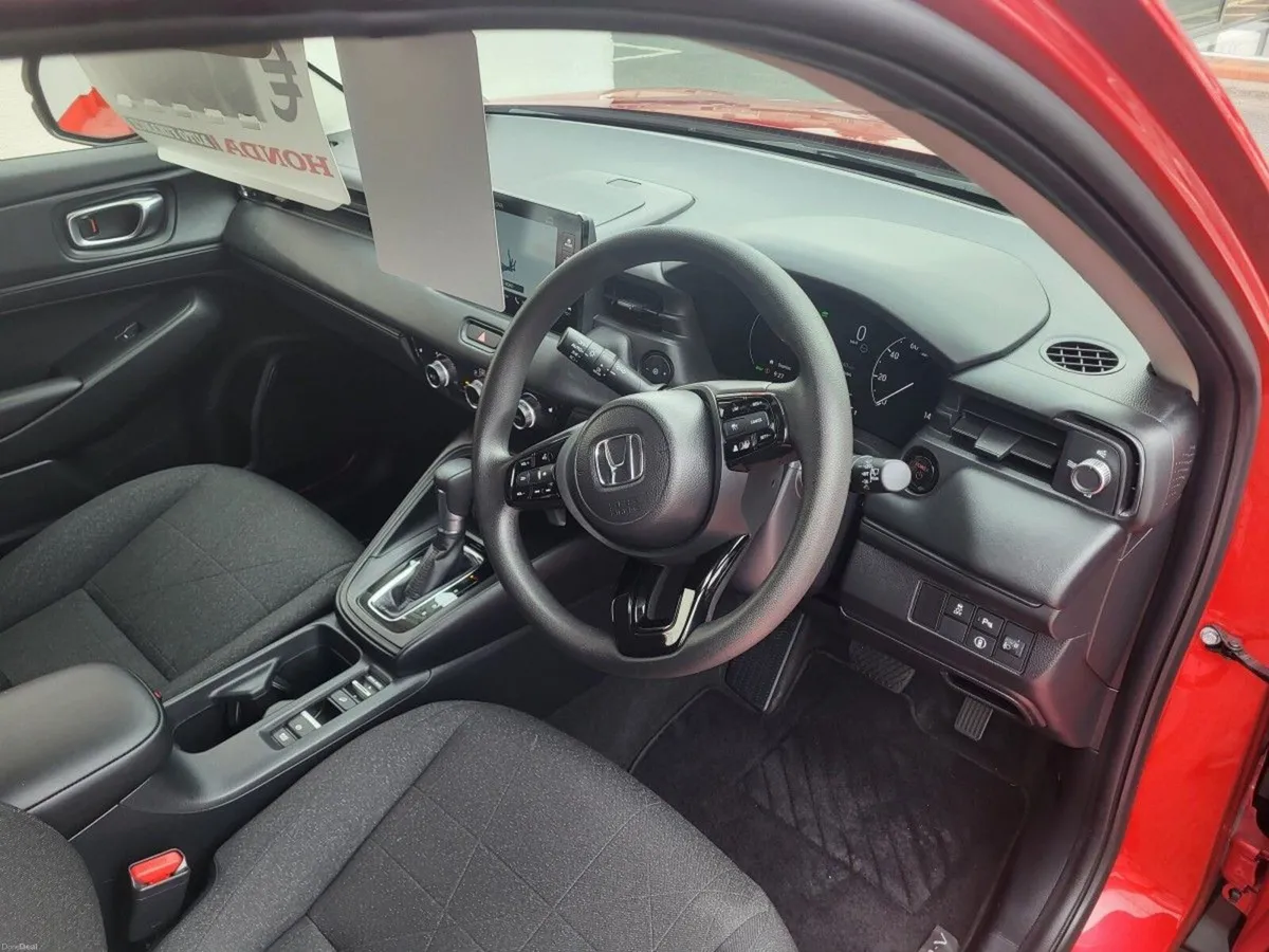 Honda HR-V 1.5i-MMD e:HEV Elegance - Image 6