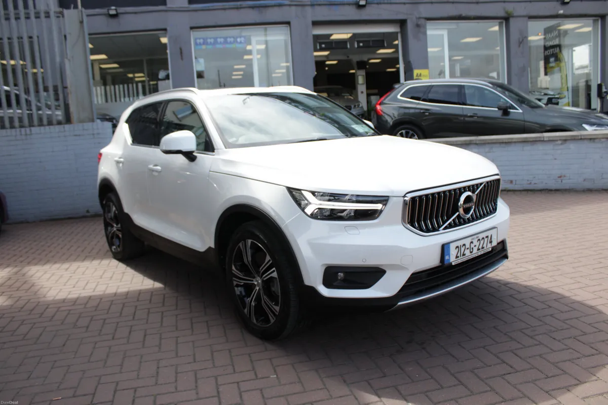 2021 VOLVO XC40 PHEV T5 INSCRIPTION FWD 5DR AUTO - Image 1