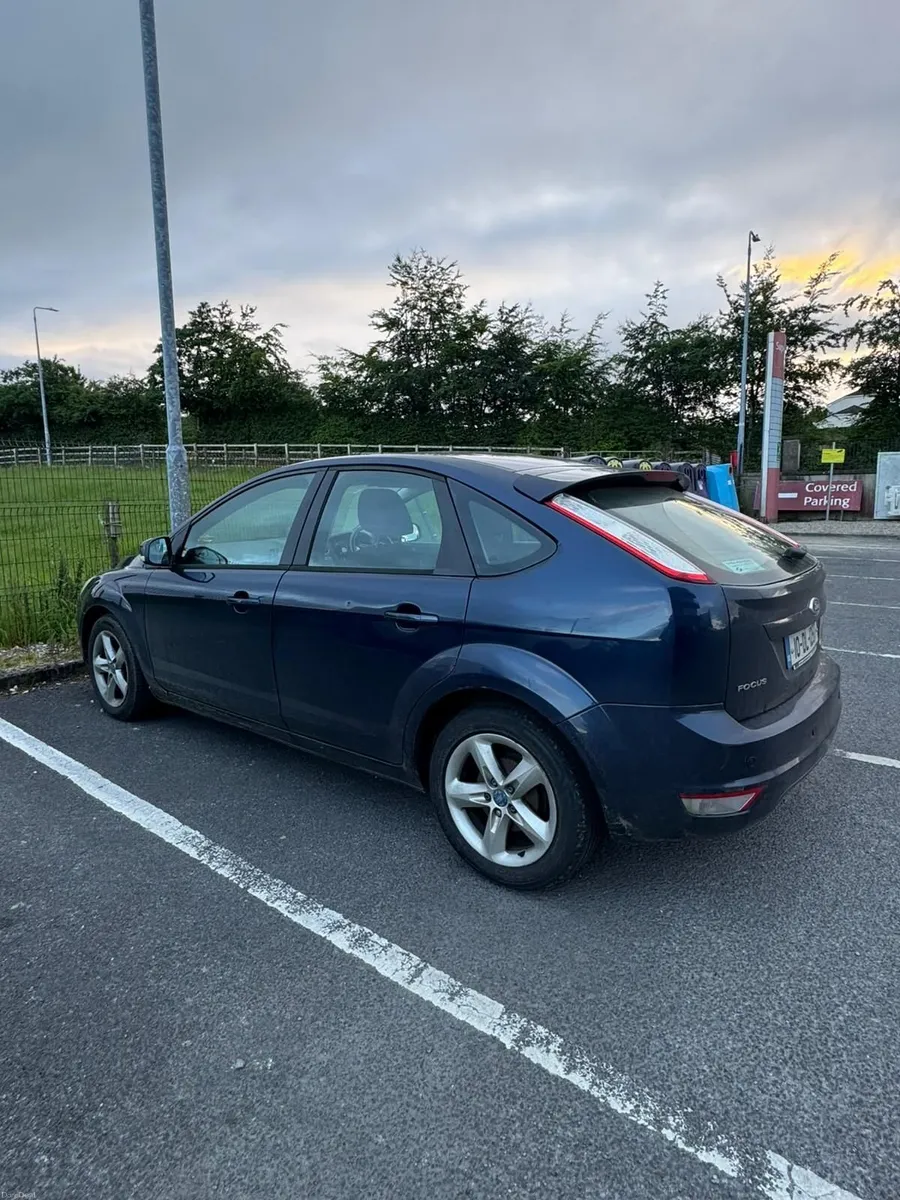 Ford Focus 2010 - Image 4