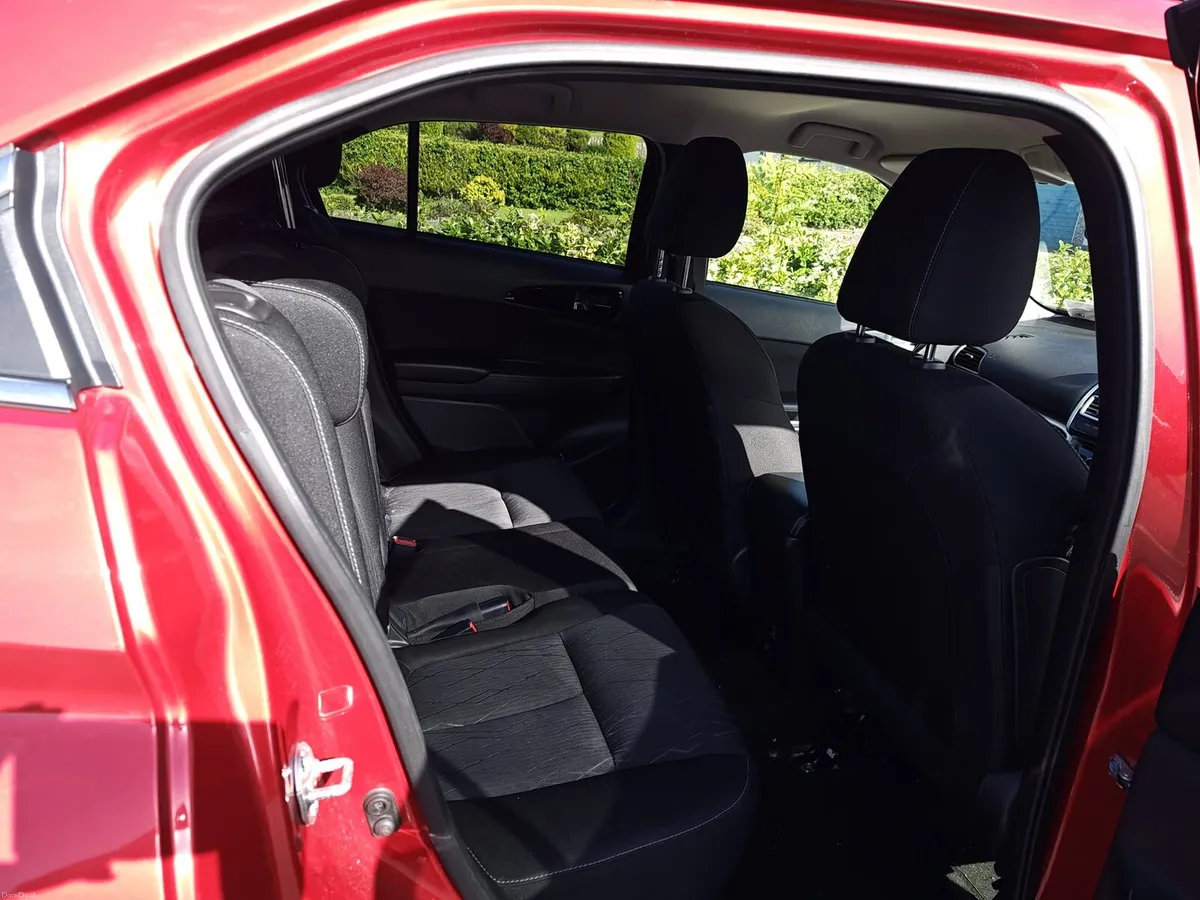 Mitsubishi eclipse cross - Image 6