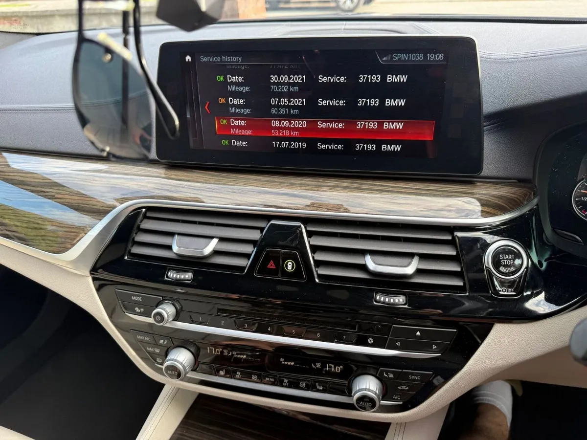 BMW 5-Series 2018 - Image 4