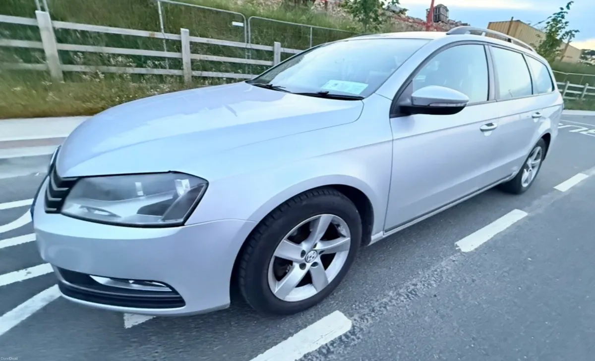 VW Passat Estate - Image 4