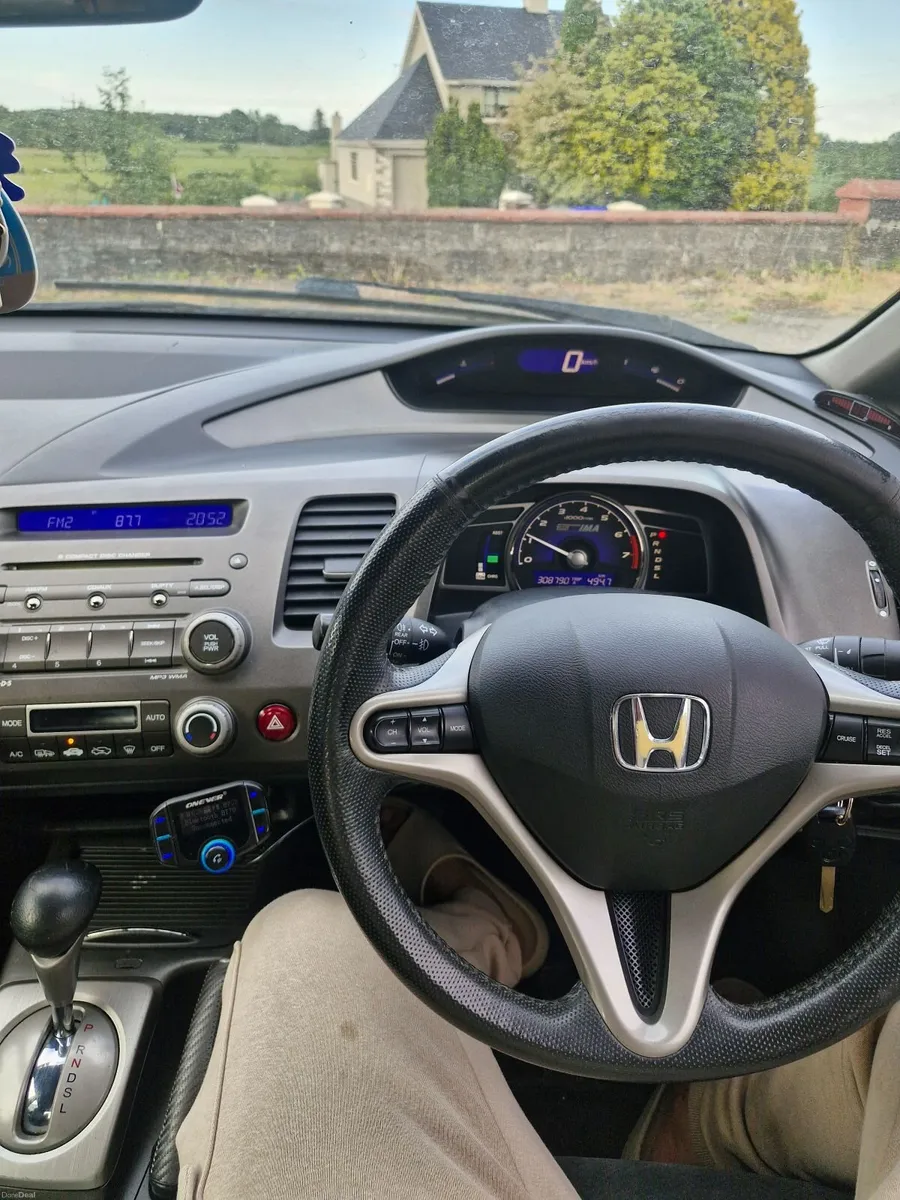 Honda Civic 2009 hybrid Automatic - Image 2