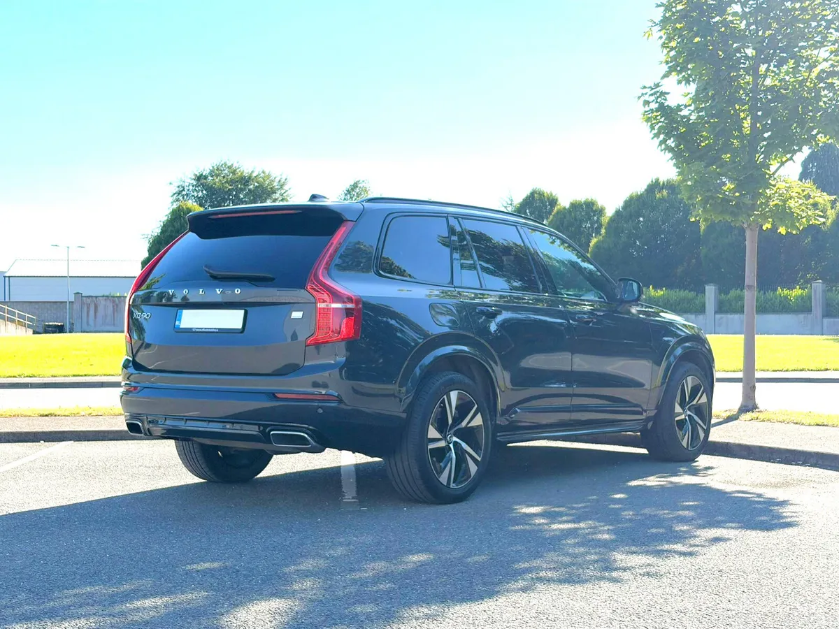 211 Volvo XC90 T8 R-Design 390 AWD 7 Seats Hybrid - Image 6