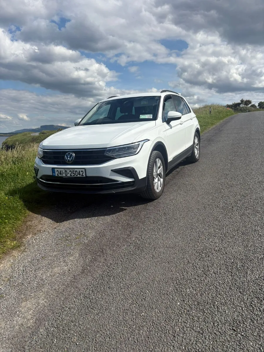 Volkswagen Tiguan 2024 - Image 4