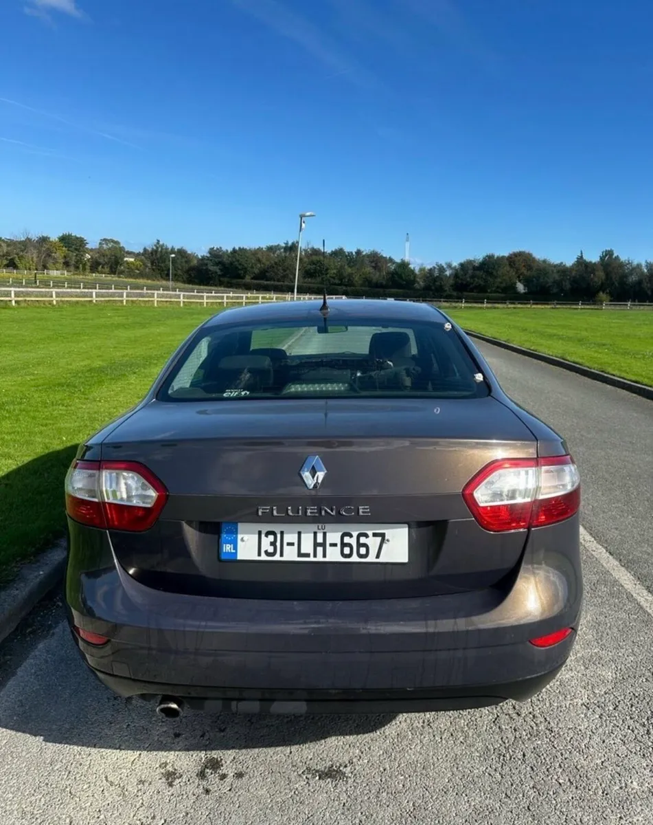 Renault Fluence 2013 TAX 8/26 - Image 4