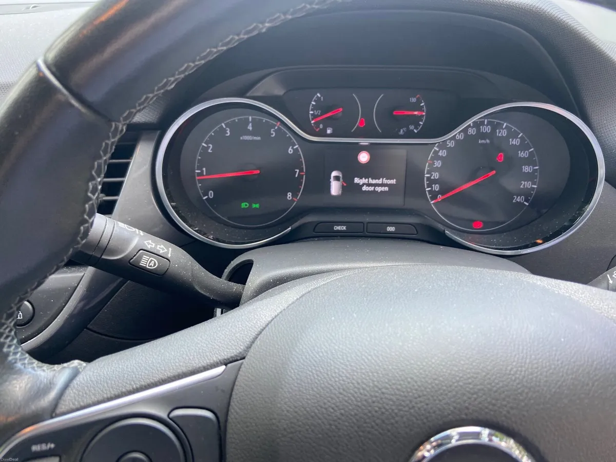 Opel Crossland  2022 - Image 3