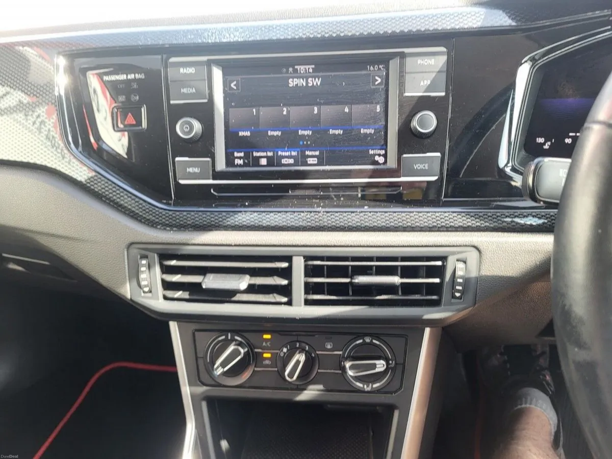 Volkswagen Polo 1.0 TSI 95HP Life - Image 6