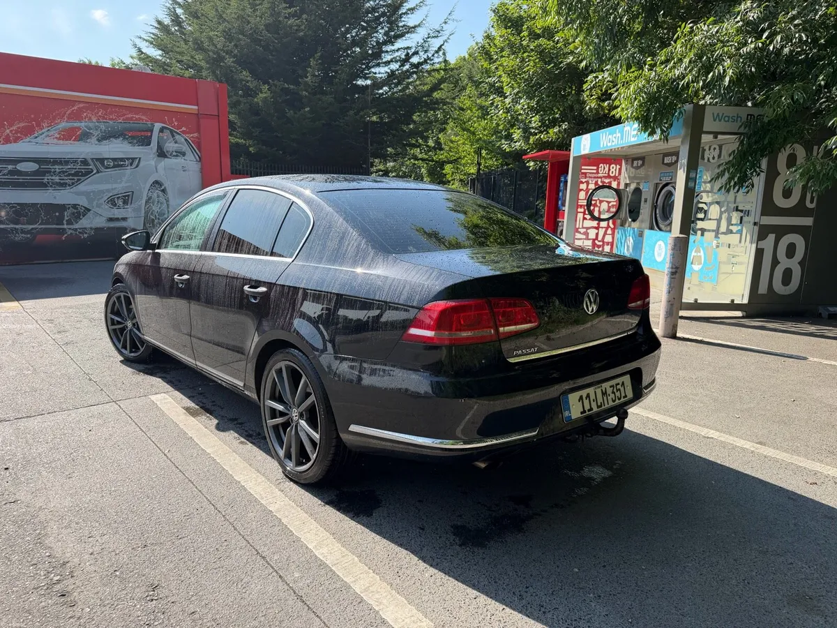 2011 Volkswagen Passat 1.6 - Image 2