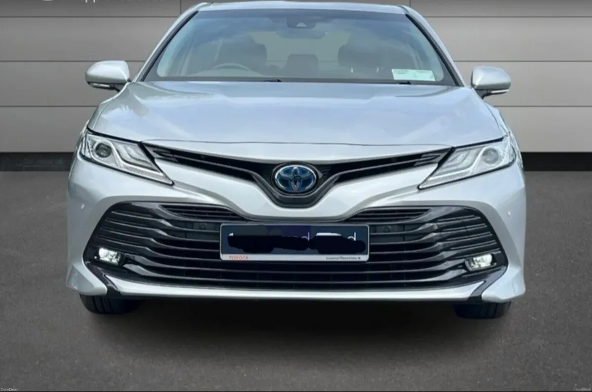 TOYOTA CAMRY X 2021 LOW MILEAGE ONLY 31000KMS - Image 2