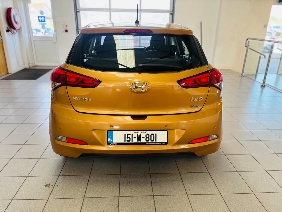 Hyundai i20 2015 - Image 2