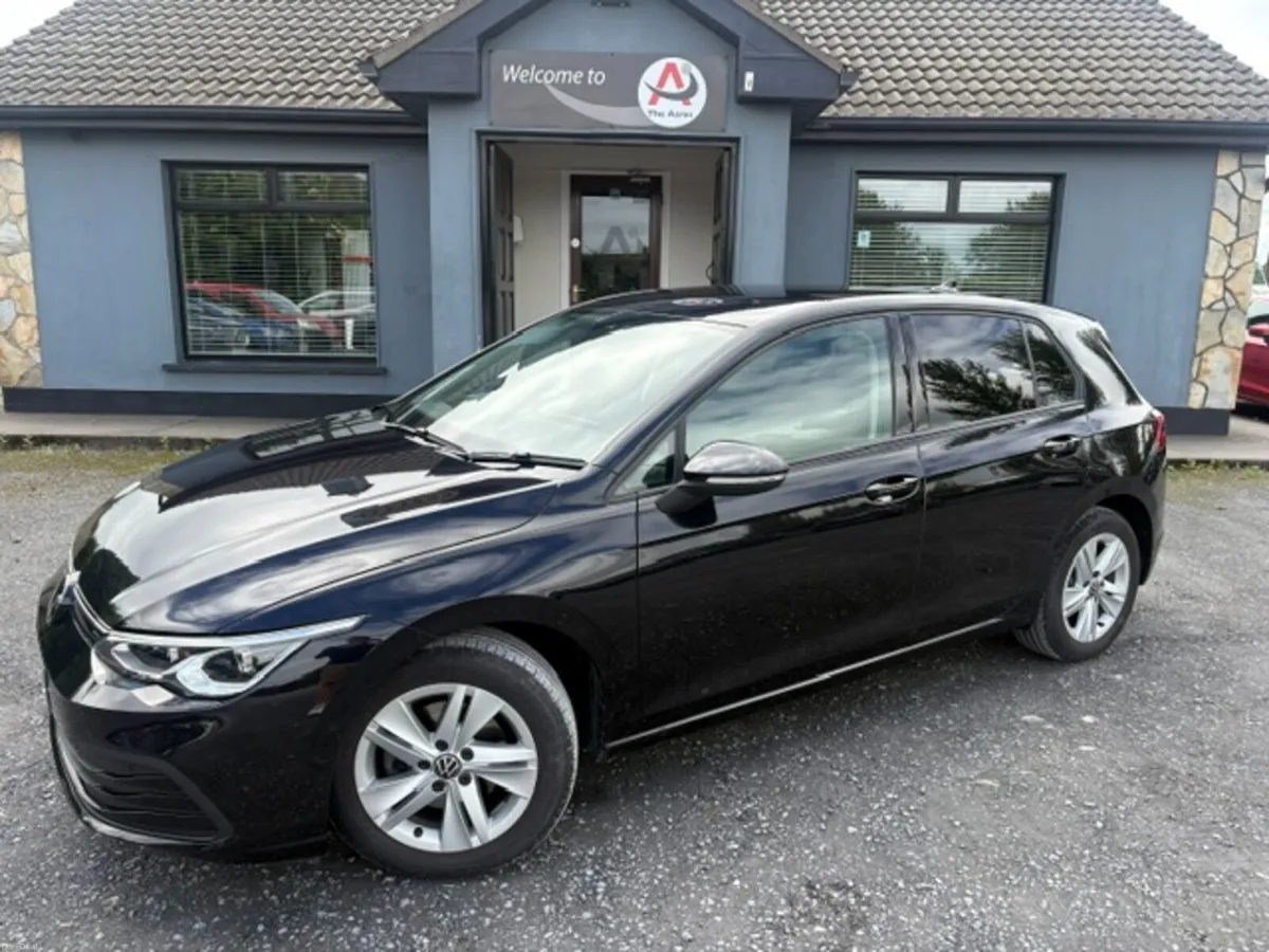 Volkswagen Golf 2023 - Image 5