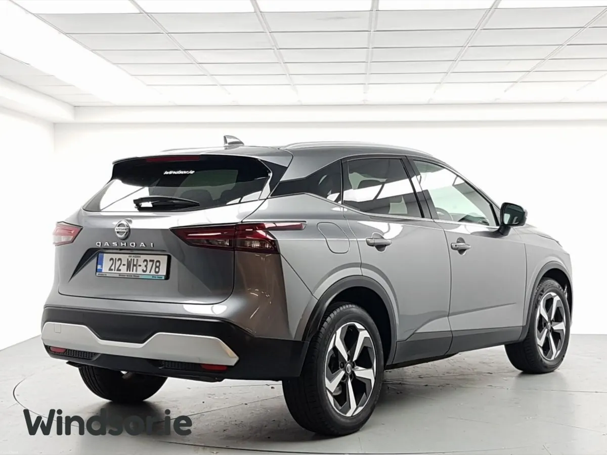 Nissan Qashqai 1.3 PET MILD HYBRID SV PREMIUM - Image 3