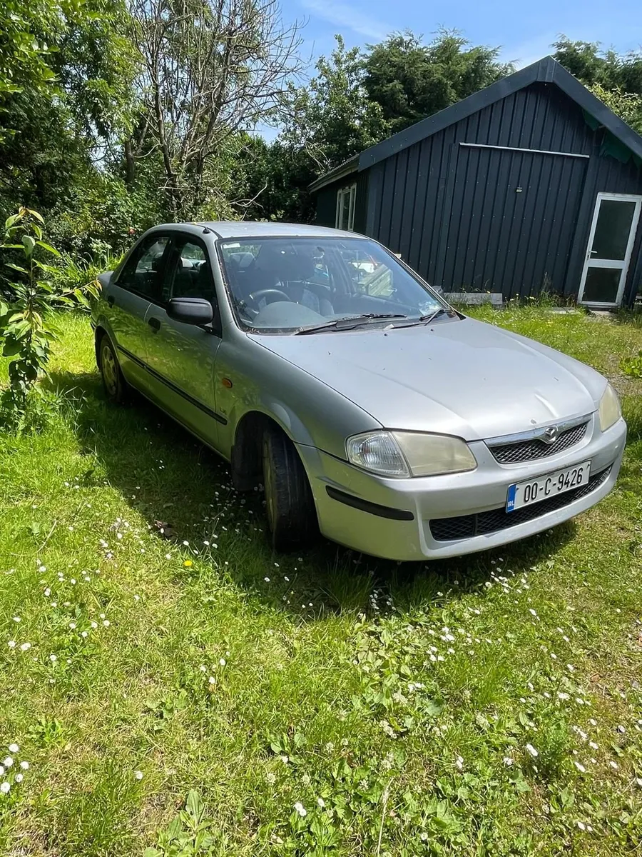 00 Mazda 323 - Image 2
