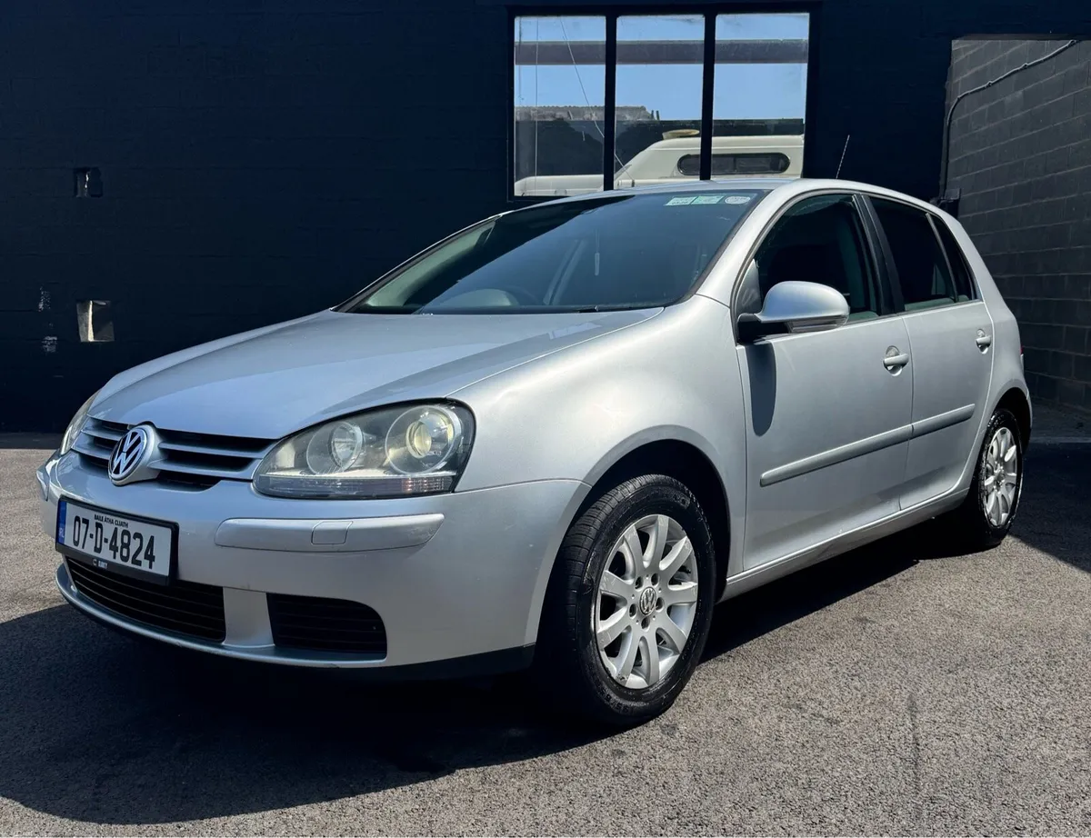 Volkswagen Golf - Image 1