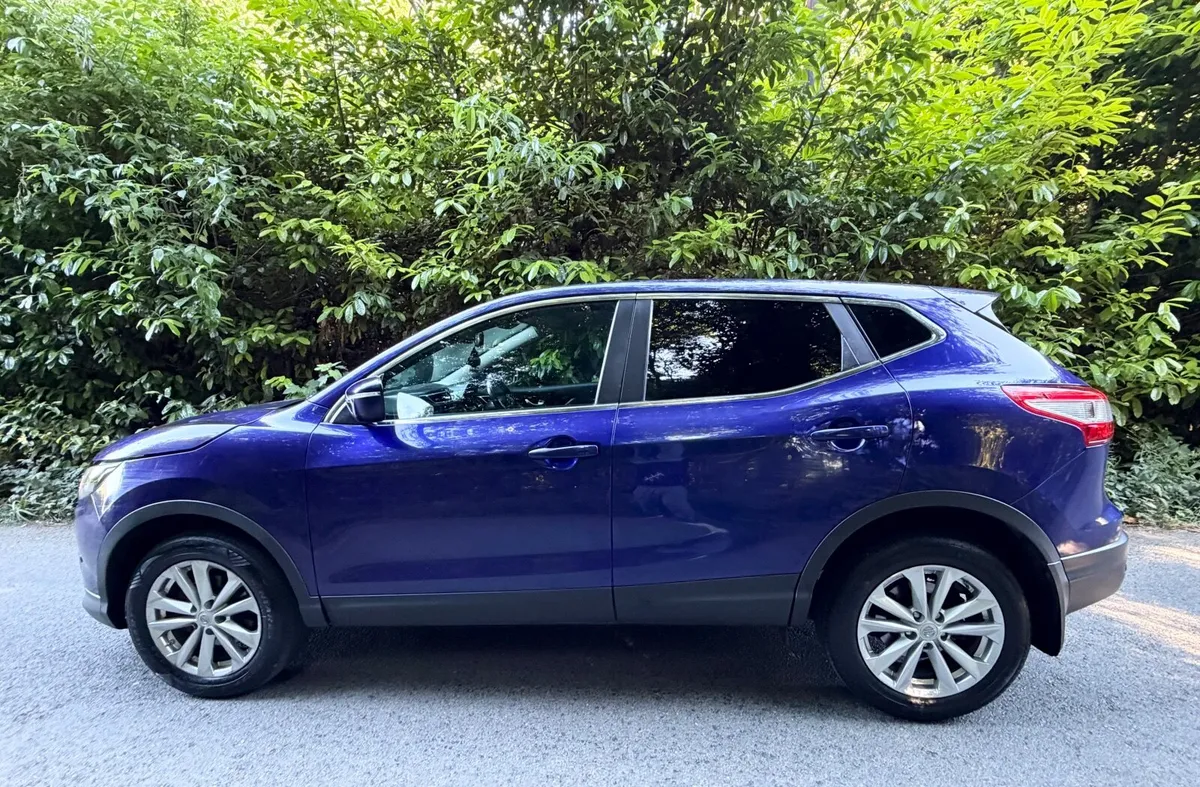 Nissan Qashqai 1.6Ltr SV  2014 - Image 4